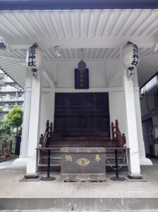 妻恋神社拝殿