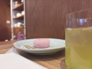 伊勢茶寮の茶菓子の朝顔