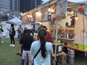 麹町・番町の盆踊り会場のキッチンカー